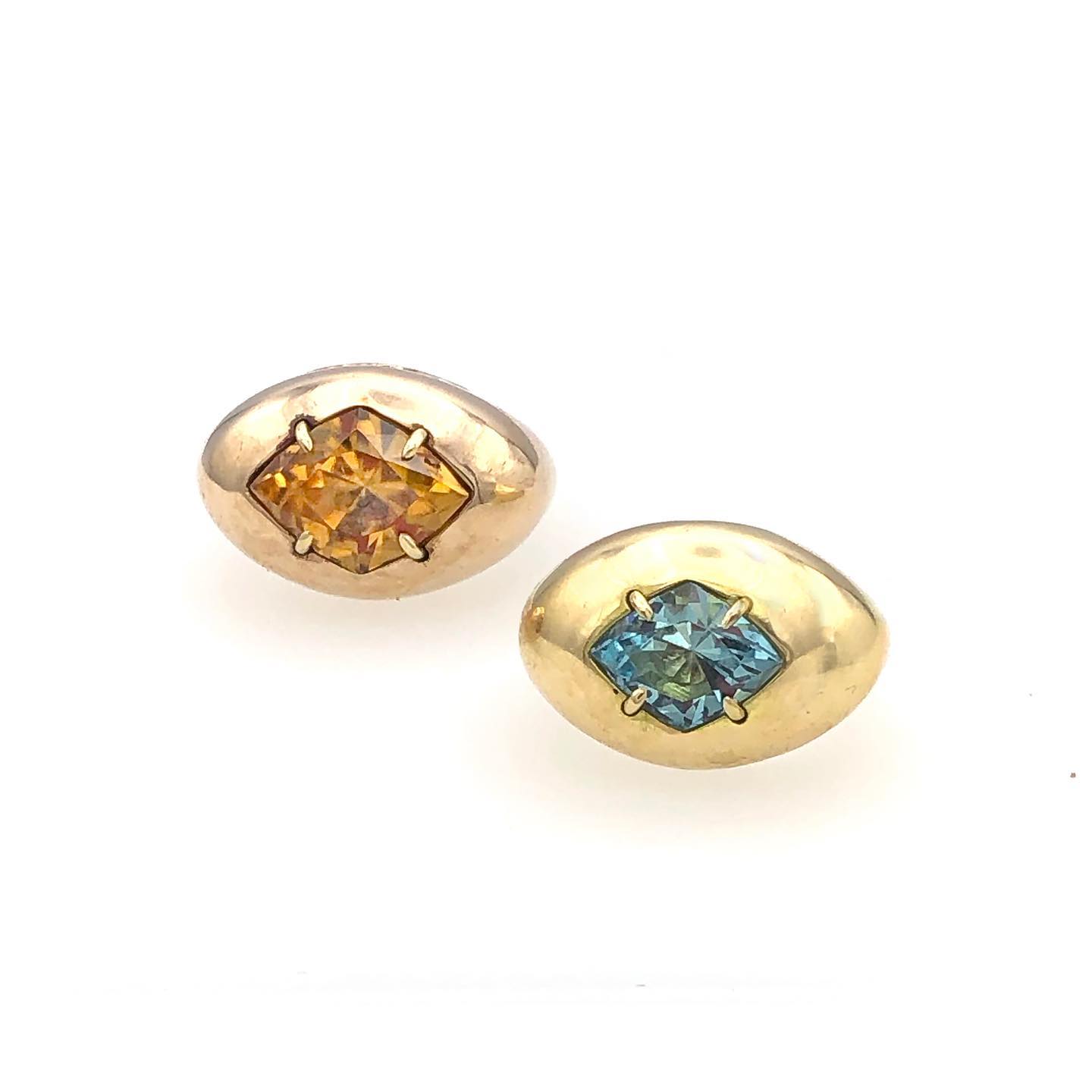 We’re pleased to offer fresh and modern design style jewelry with Russell Jones Jewelry.